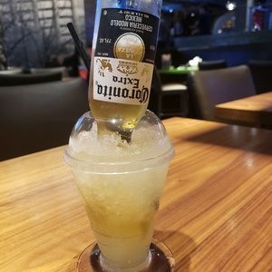 Meet your Posher, Tram